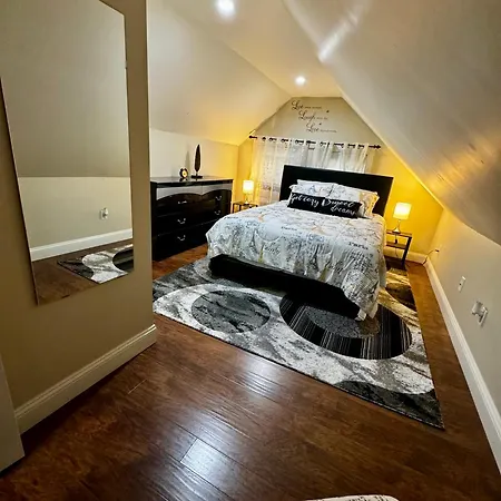Private Cozy Apartment - Only 5 Min Away From Newark Airport And 30 Min To Nyc